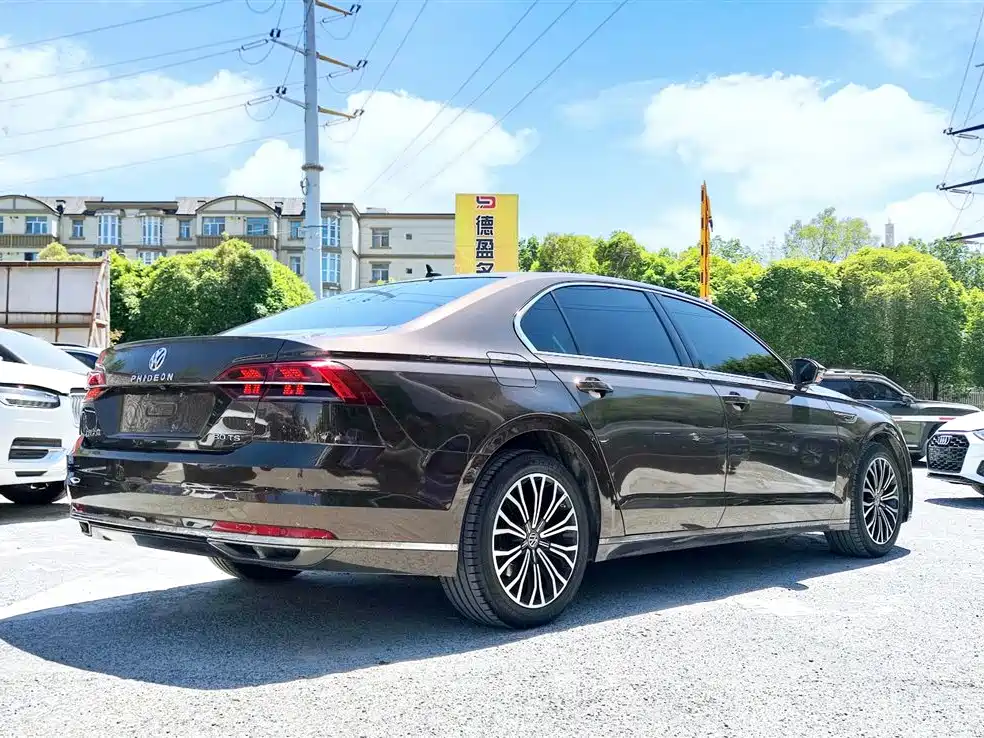 Volkswagen Phideon 2018 — фото 4
