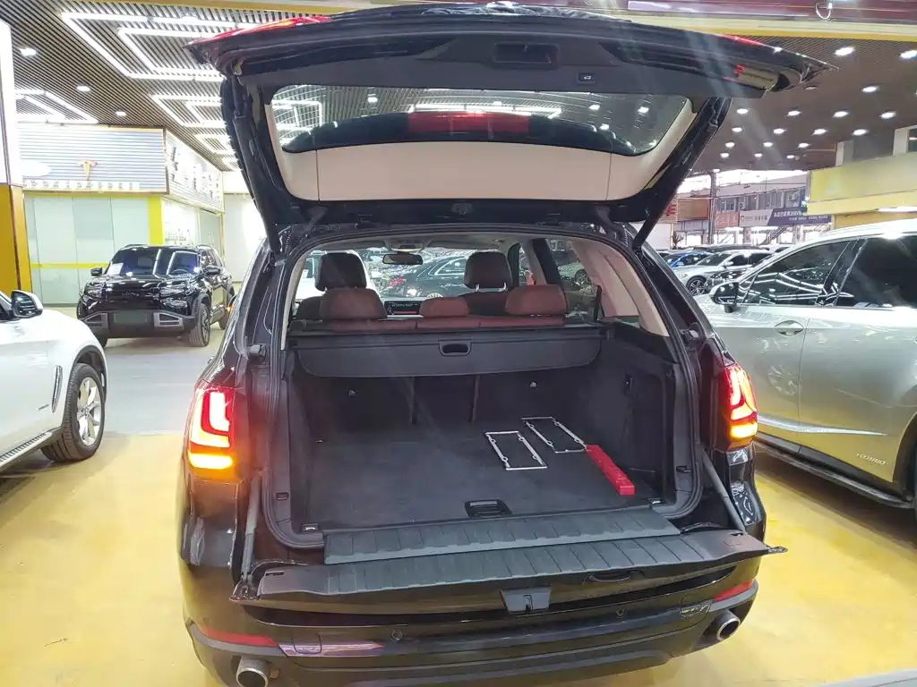 BMW X5 2015 — фото 15