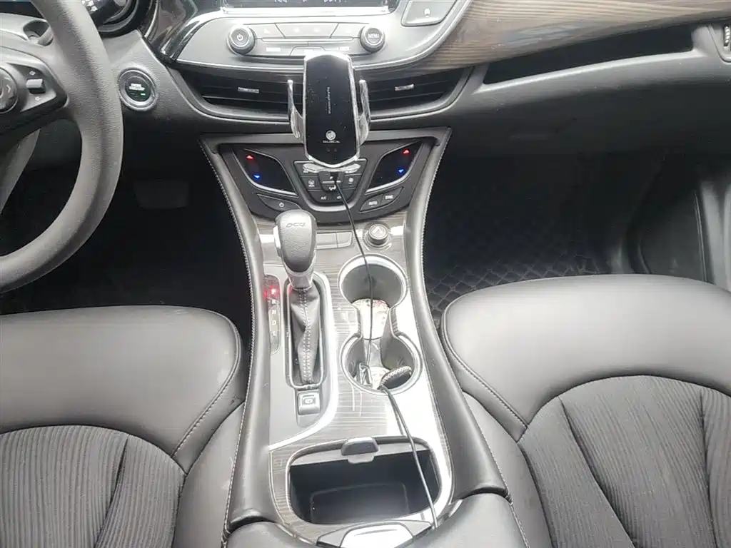 Buick Envision Plus 2019 — фото 14