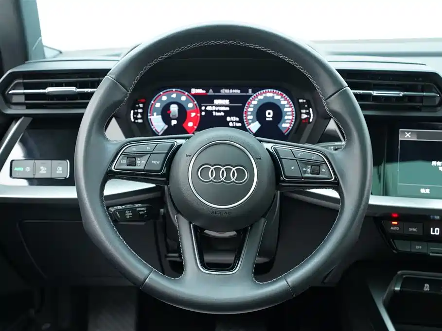 Audi A3 2022 — фото 17