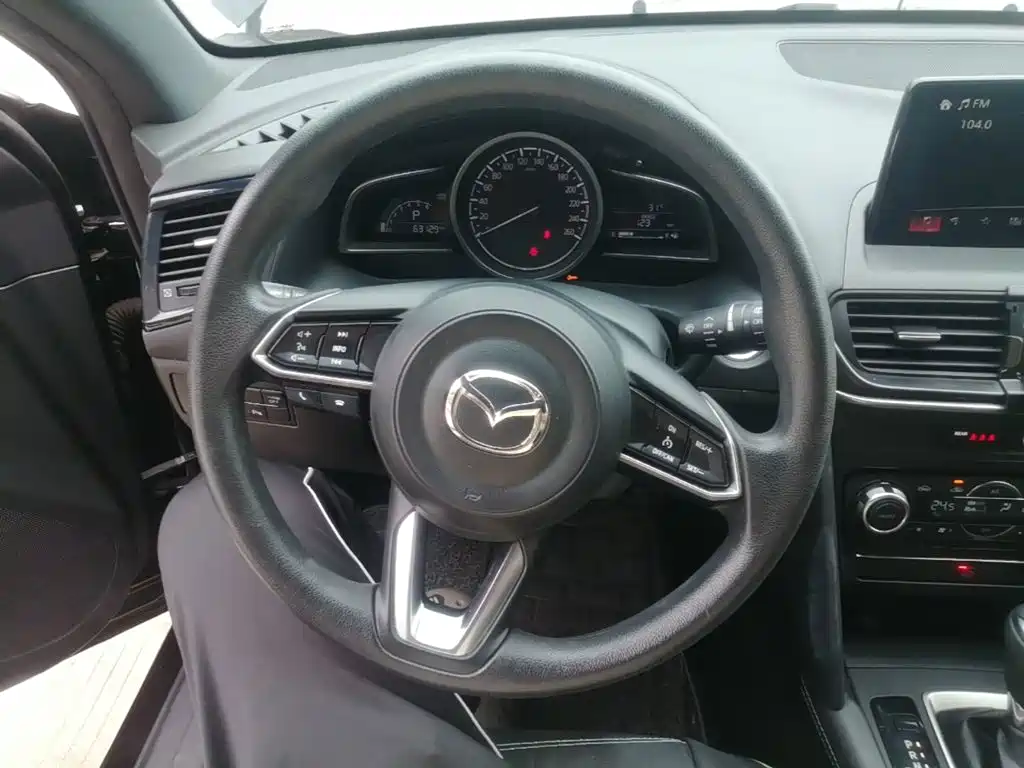 Mazda CX-4 2020 — фото 11
