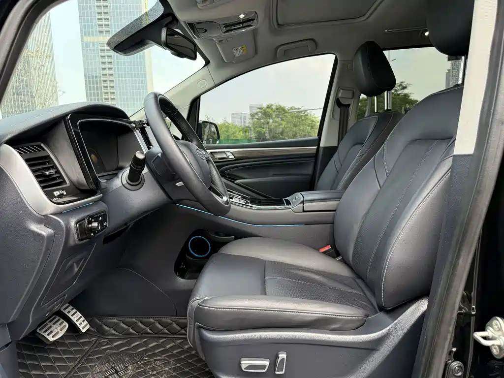 GAC Trumpchi M8 2023 — фото 4