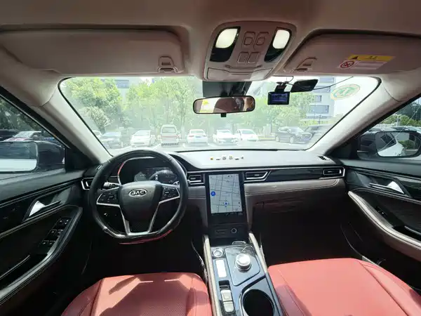 JAC Jianghuai iC5 2021