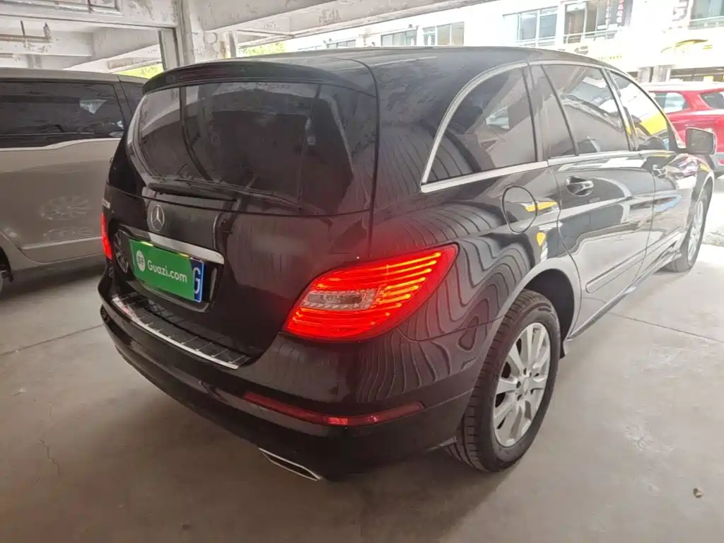 Mercedes-Benz R-Class 2016