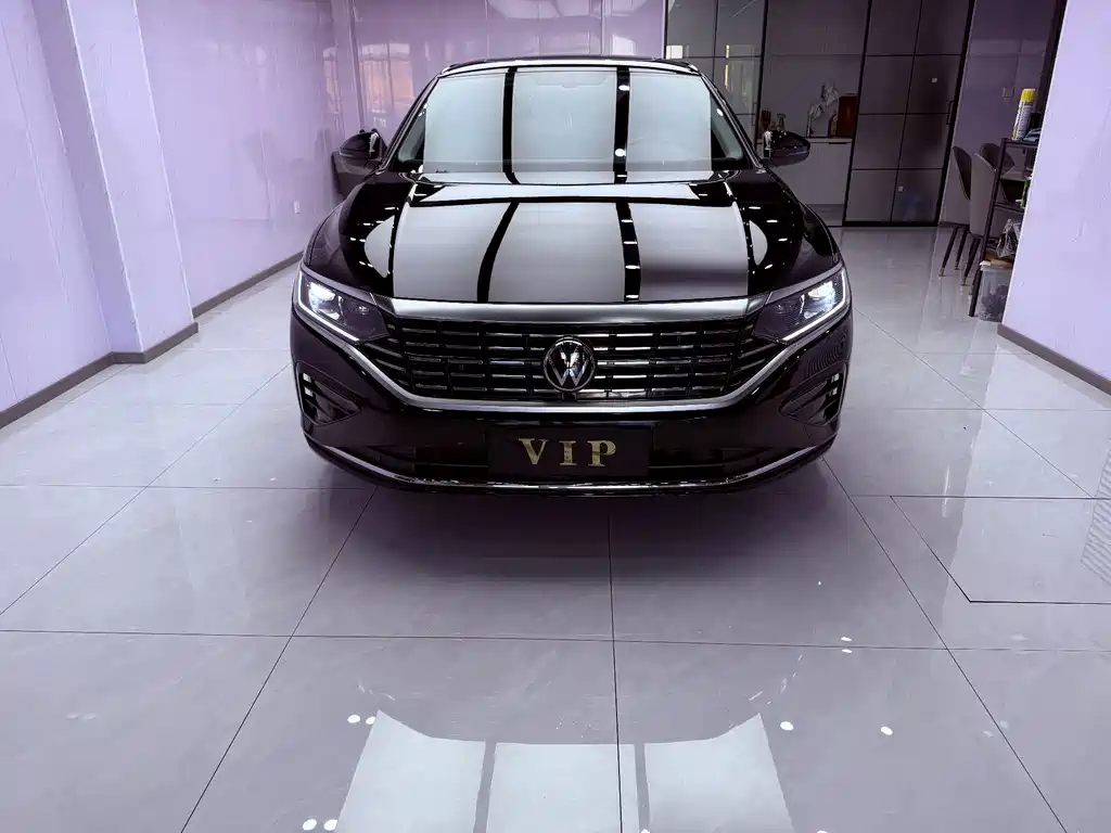 Volkswagen Passat 2023