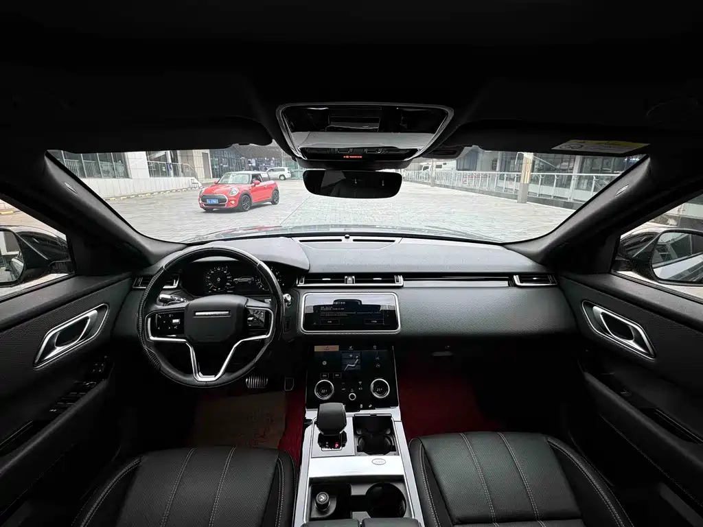 Land Rover Velar 2022 — фото 13