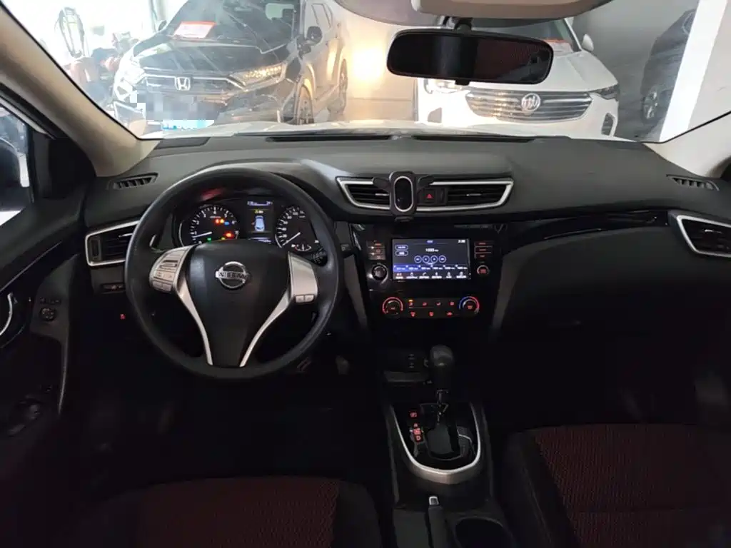 Nissan Qashqai 2017 — фото 10
