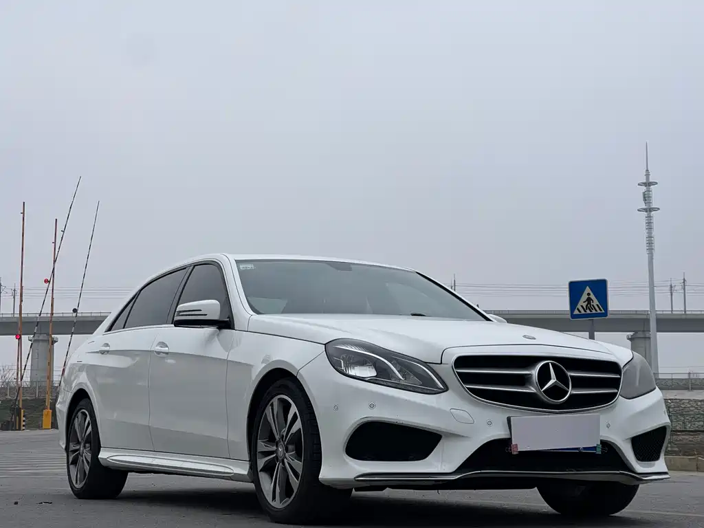 Mercedes-Benz E-Class 2015 — фото 3