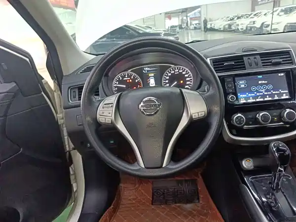 Nissan Tiida 2018