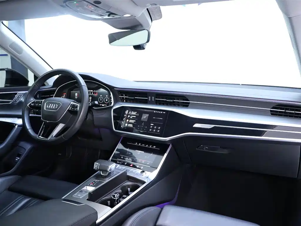 Audi A7 2021 — фото 19
