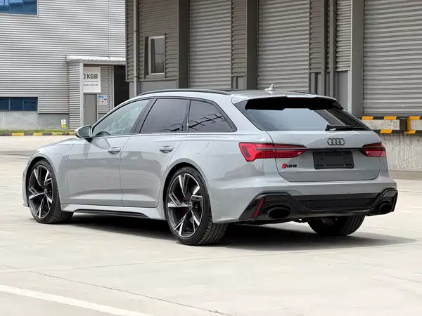 Audi RS 6 2021