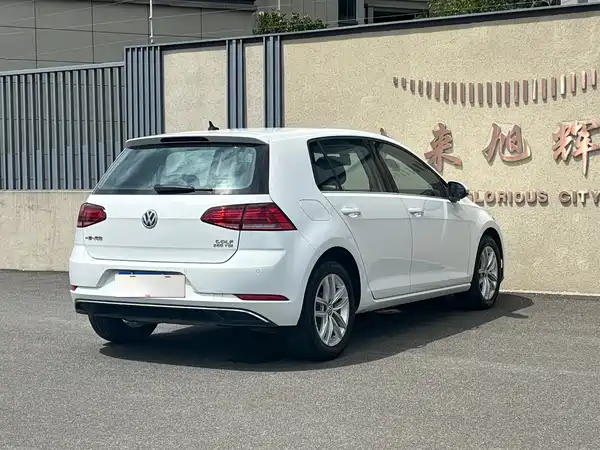 Volkswagen Golf 2020