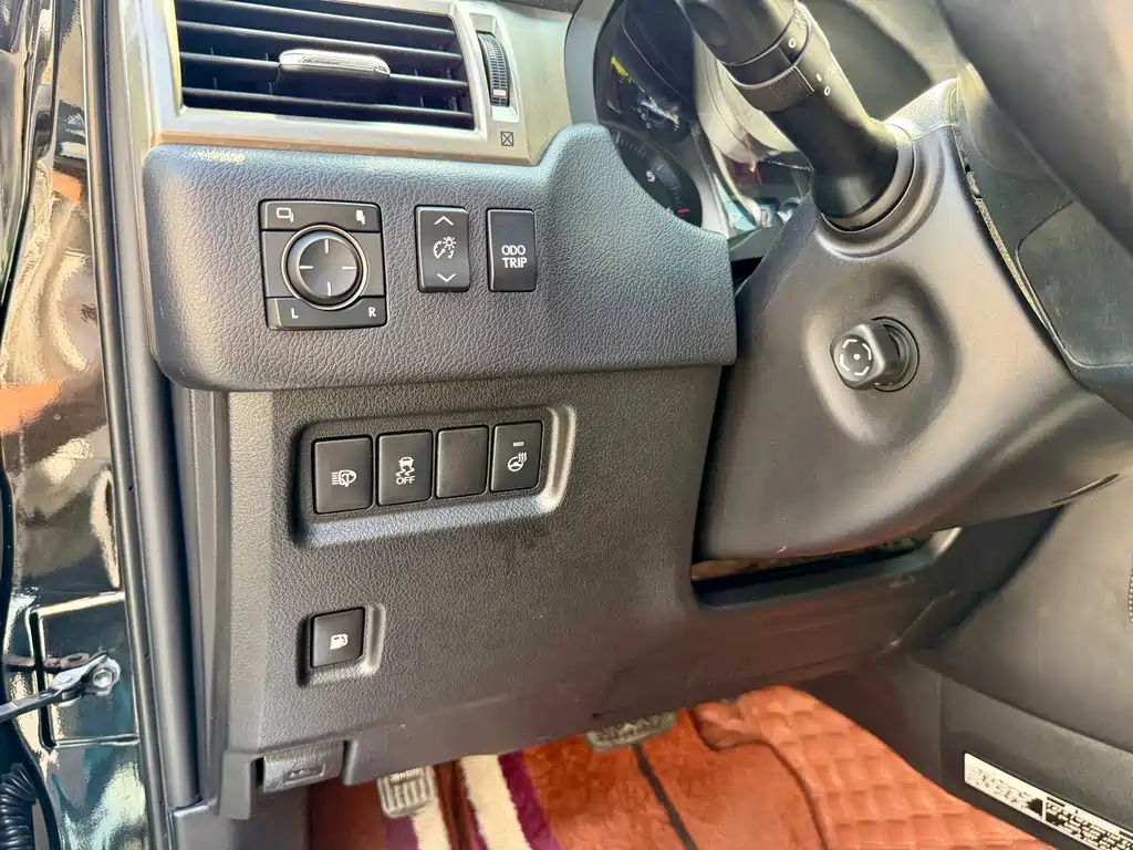 Lexus GX 2019 — фото 13