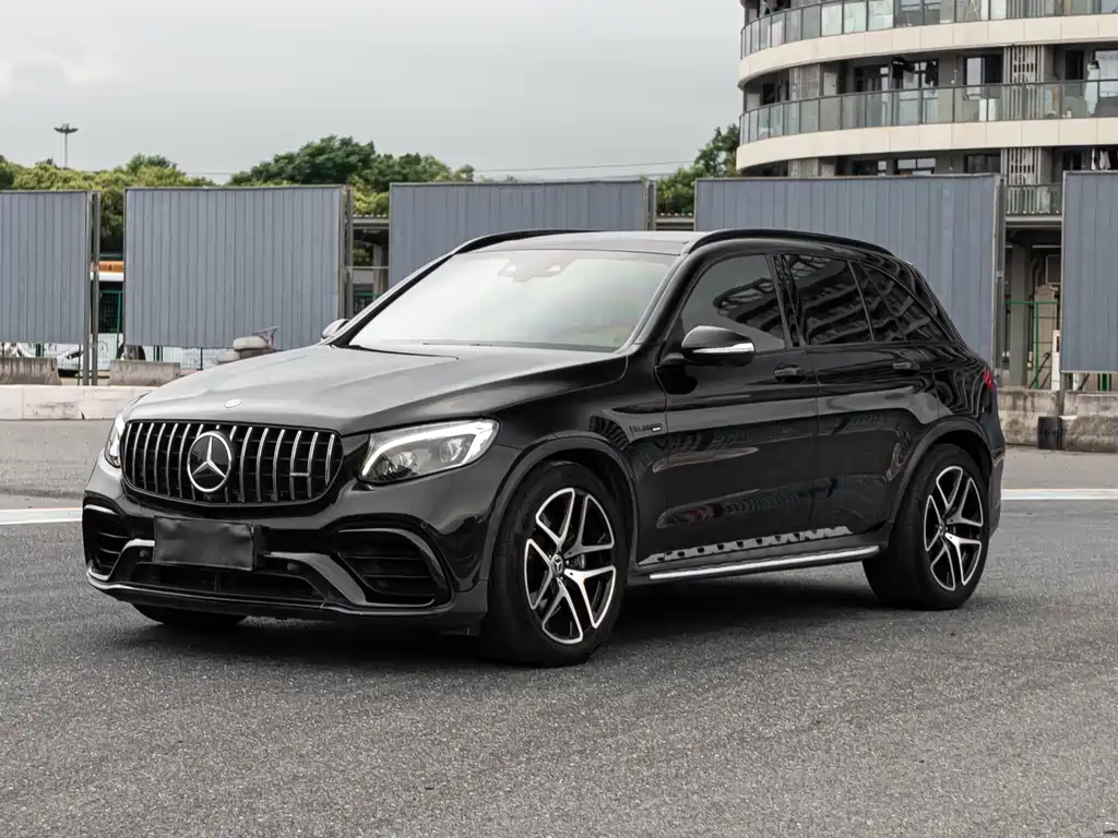 Mercedes-Benz GLC AMG 2020 — фото 1