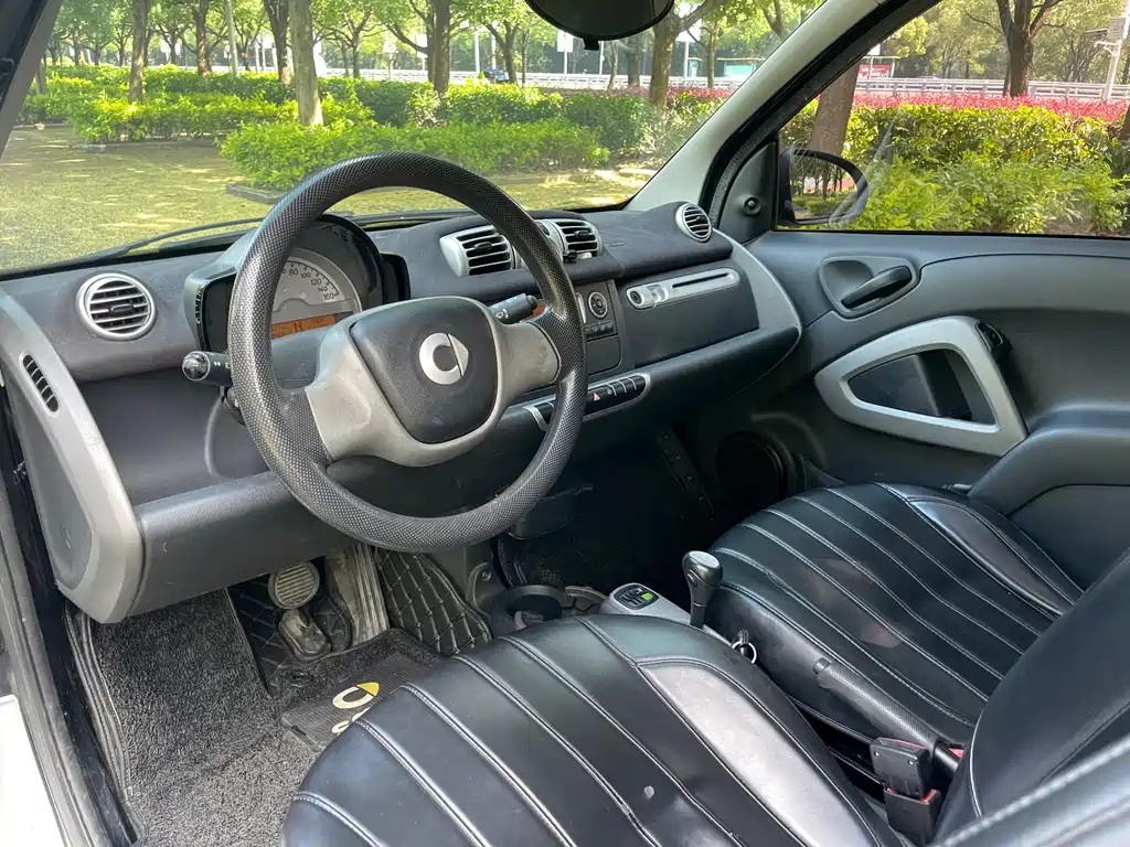 smart Fortwo 2013 — фото 11