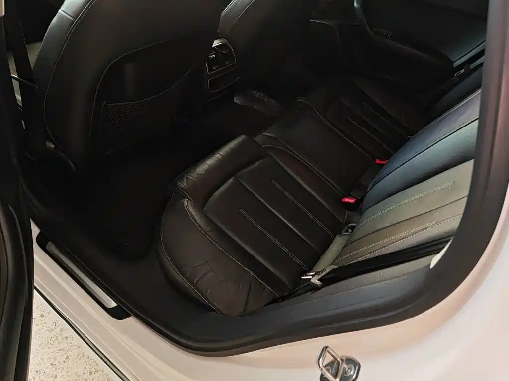 Audi A6L 2018 — фото 17