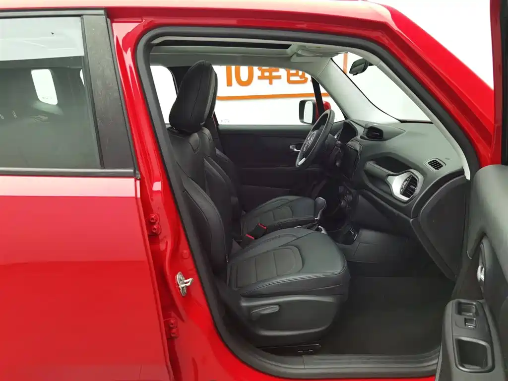 Jeep Renegade 2021 — фото 23