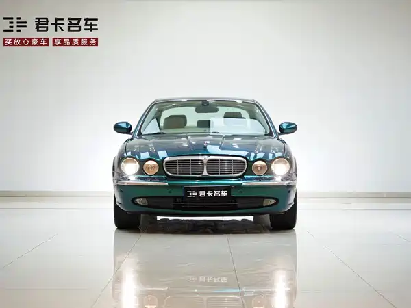 Jaguar XJ 2004