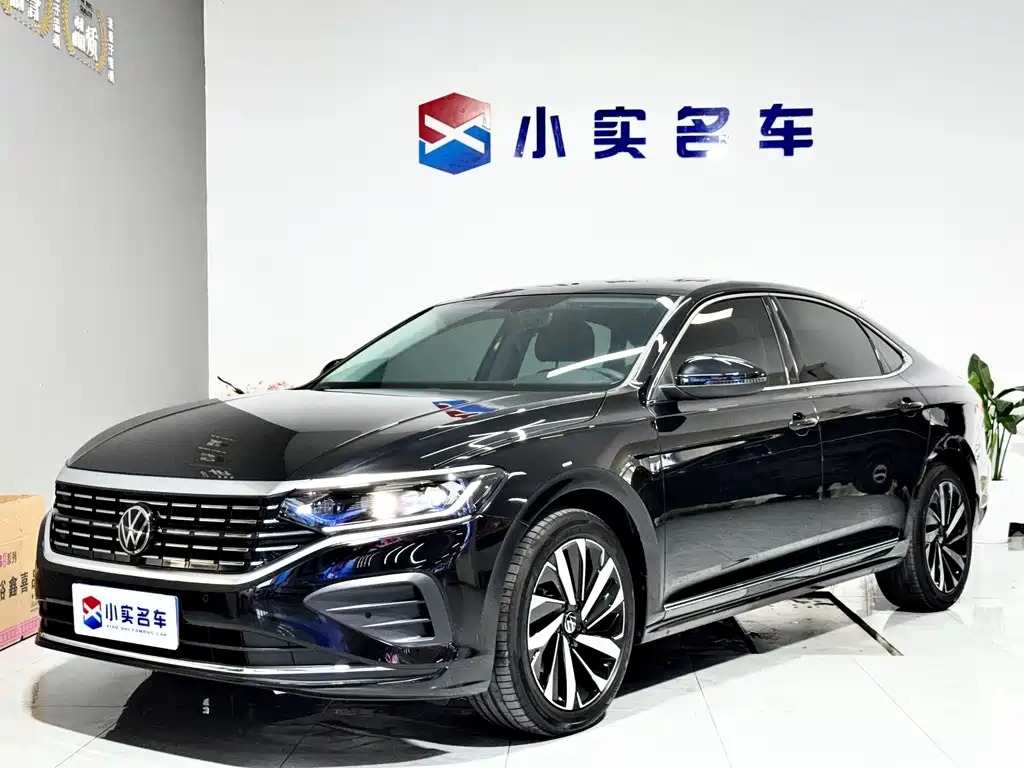 Volkswagen Passat 2025