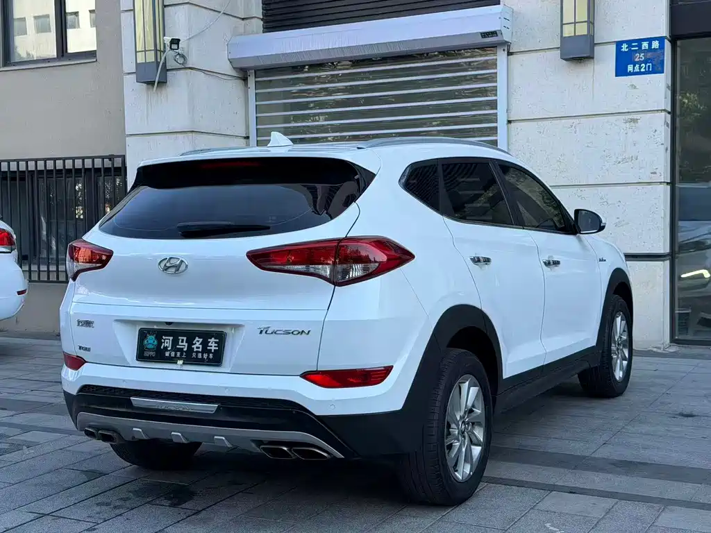 Hyundai Tucson 2016 — фото 9