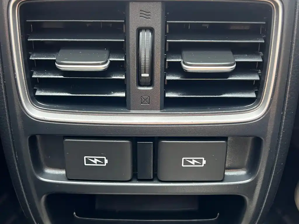 Honda Accord 2022 — фото 13