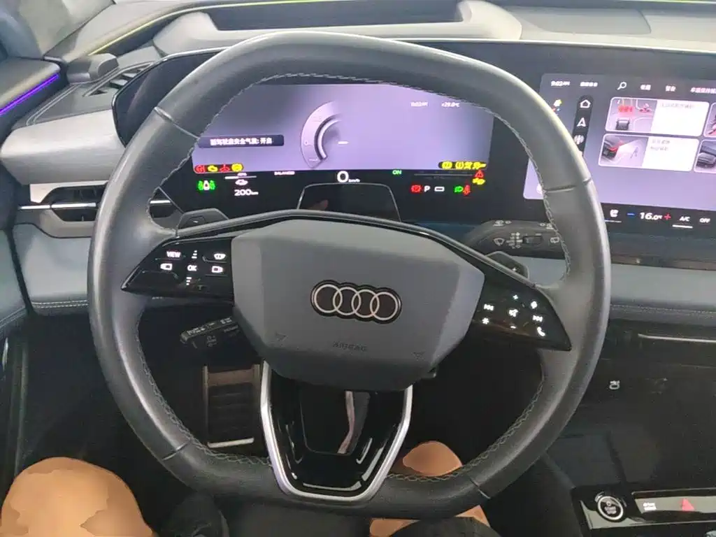 Audi Q6L E-Tron 2025 — фото 15