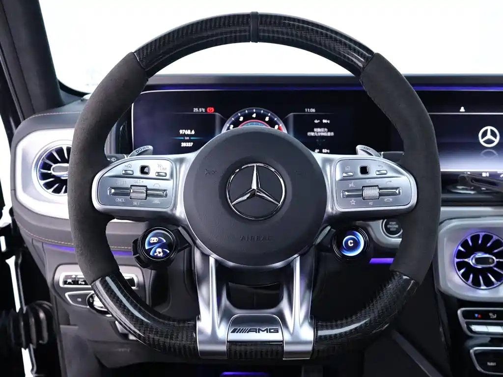 Mercedes-Benz G-Class 2024 — фото 16
