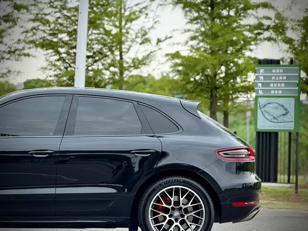 Porsche Macan 2018 — фото 5