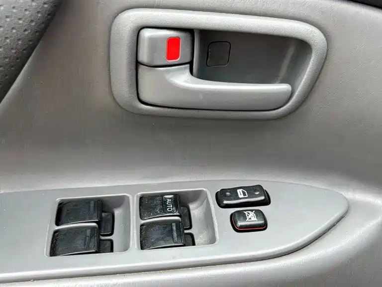 Toyota Land Cruiser 2001 — фото 12