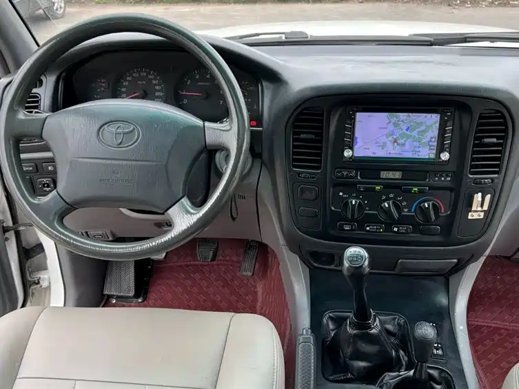 Toyota Land Cruiser 2001 — фото 19