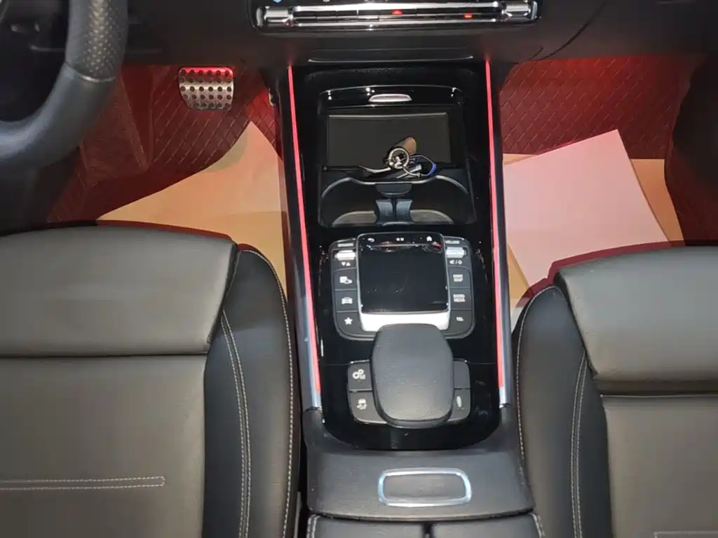 Mercedes-Benz GLA AMG 2021 — фото 14