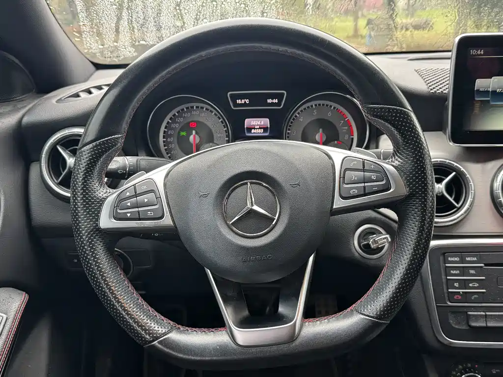 Mercedes-Benz CLA 2016 — фото 18