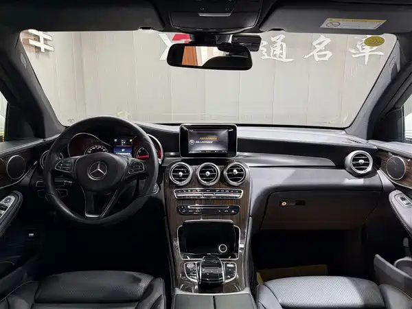 Mercedes-Benz GLC 2018
