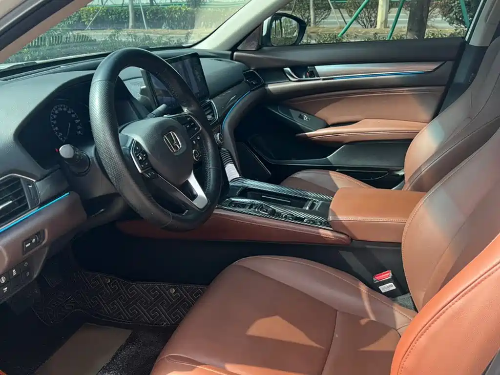 Honda Inspire 2020 — фото 14