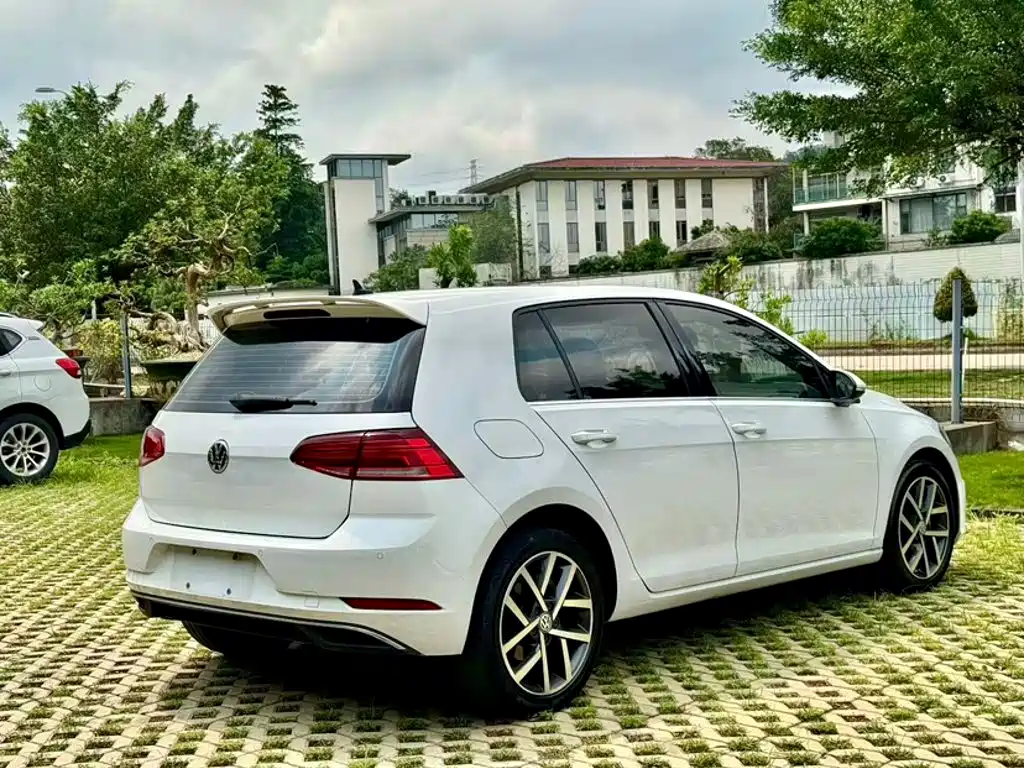 Volkswagen Golf 2020 — фото 10