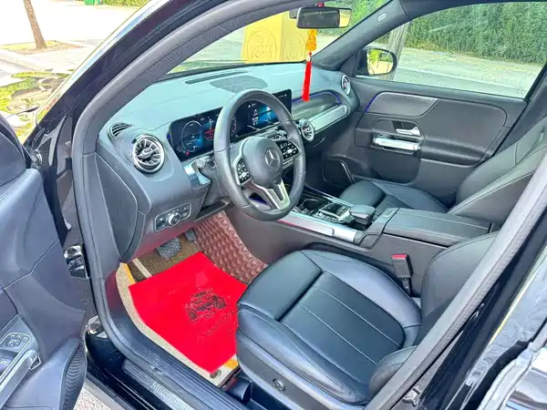 Mercedes-Benz GLB 2021
