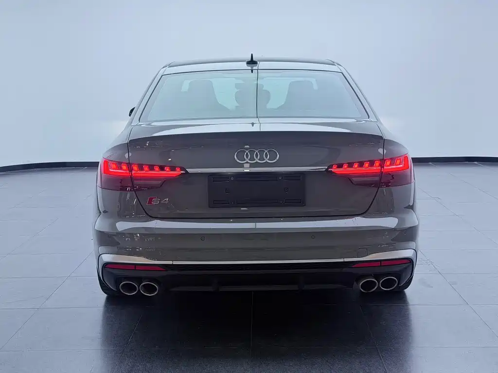 Audi S4 2021 — фото 17