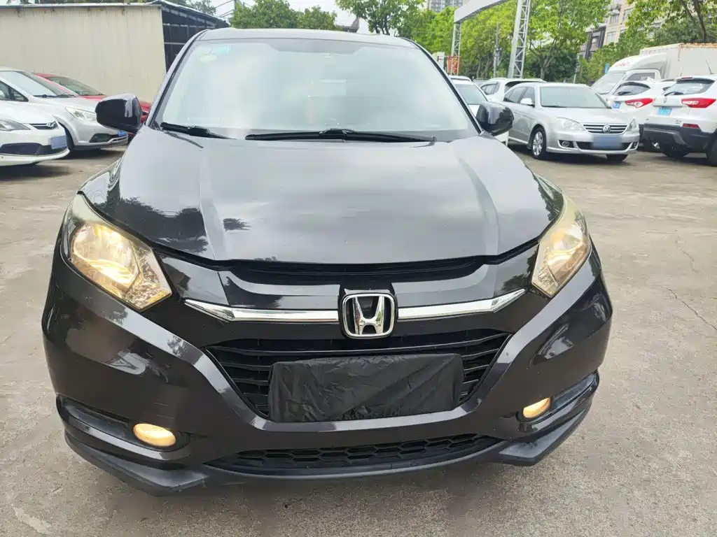 Honda Vezel 2016