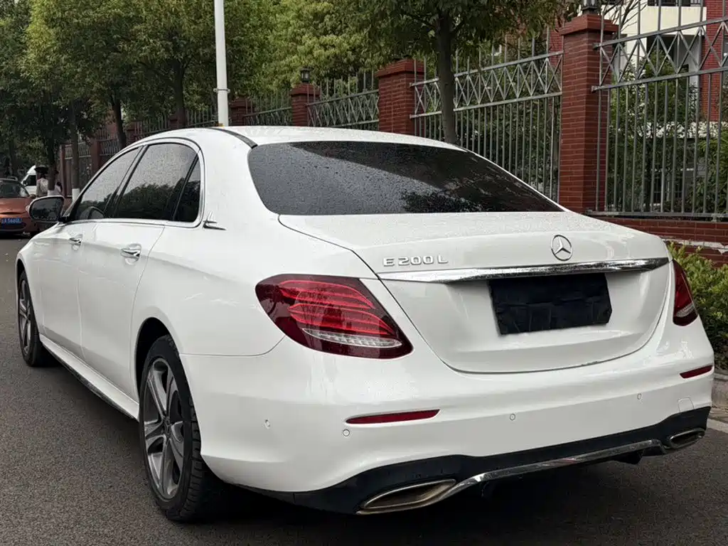 Mercedes-Benz E-Class 2018