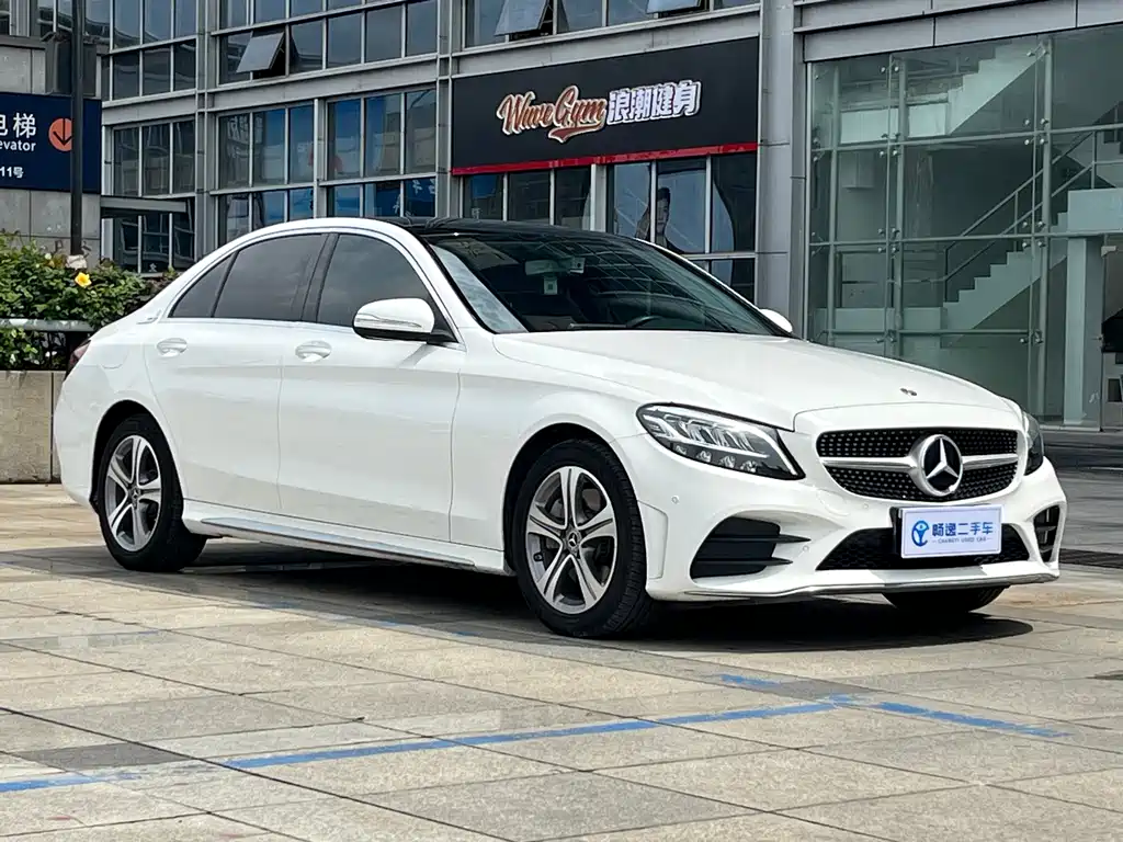 Mercedes-Benz C-Class 2020 — фото 19
