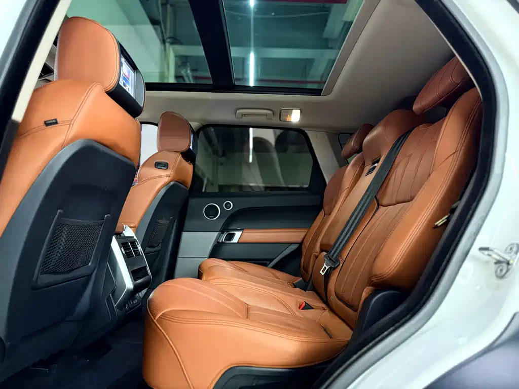 Land Rover Range Rover Sport 2017 — фото 8