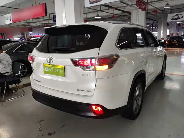 Toyota Highlander 2017