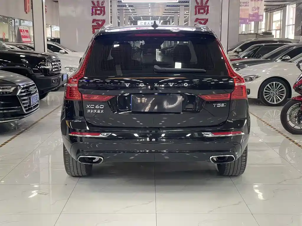 Volvo XC60 2020 — фото 3