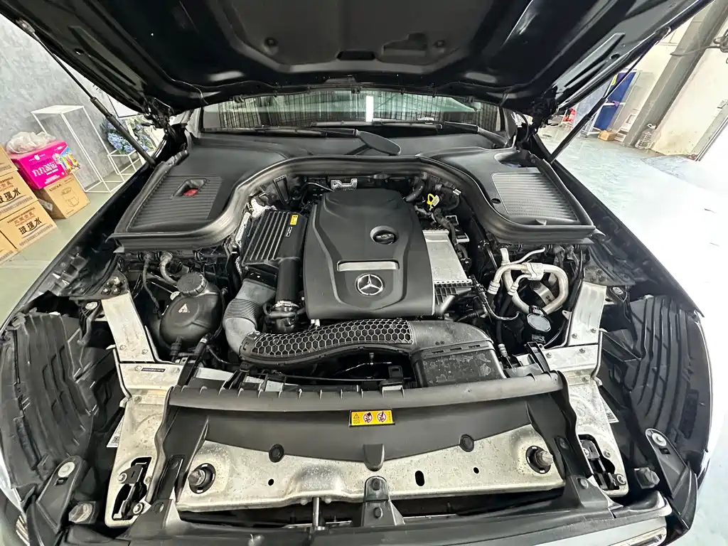 Mercedes-Benz GLC 2018 — фото 19