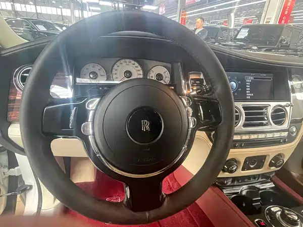Rolls-Royce Ghost 2010