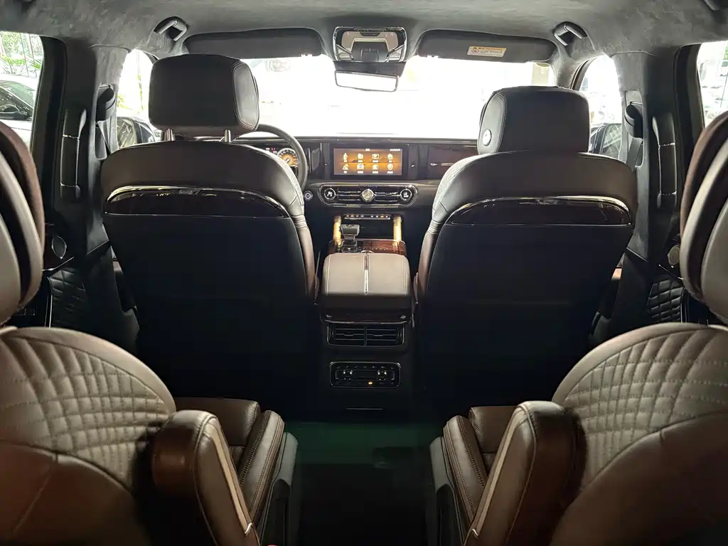 Hongqi Golden Sunflower Guoyao 2022 — фото 30