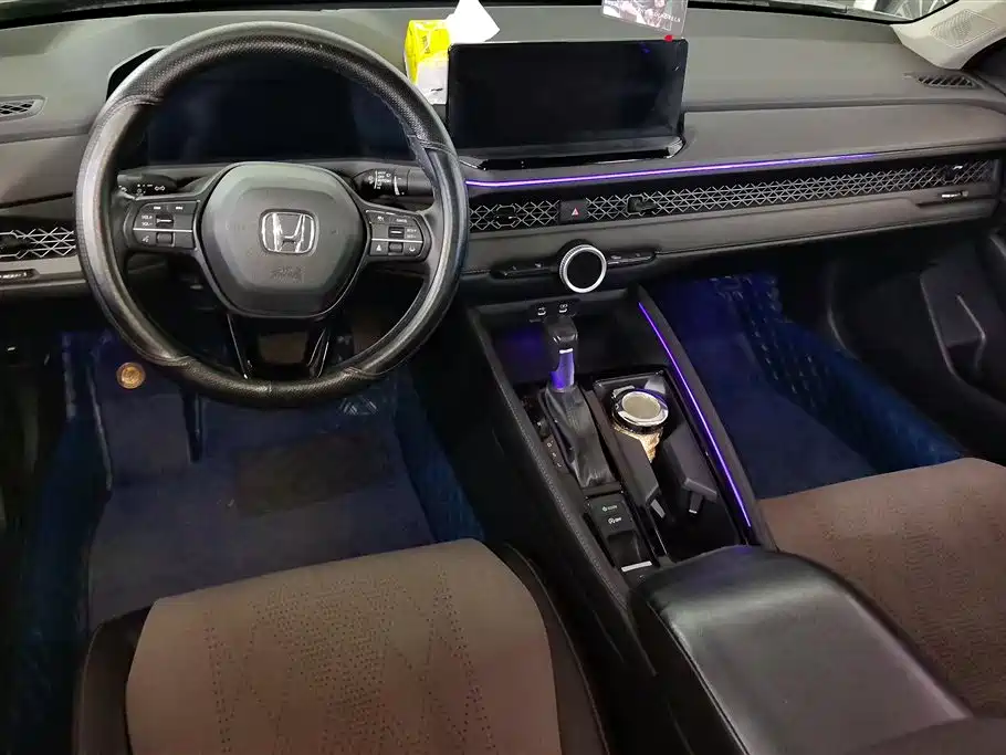 Honda Accord 2023 — фото 12