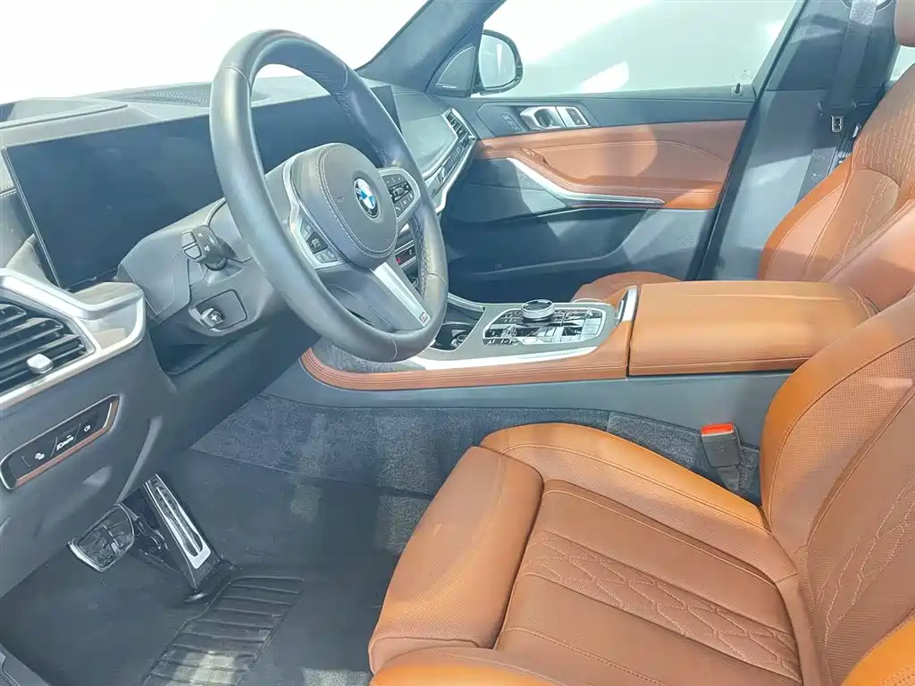 BMW X7 2025 — фото 10