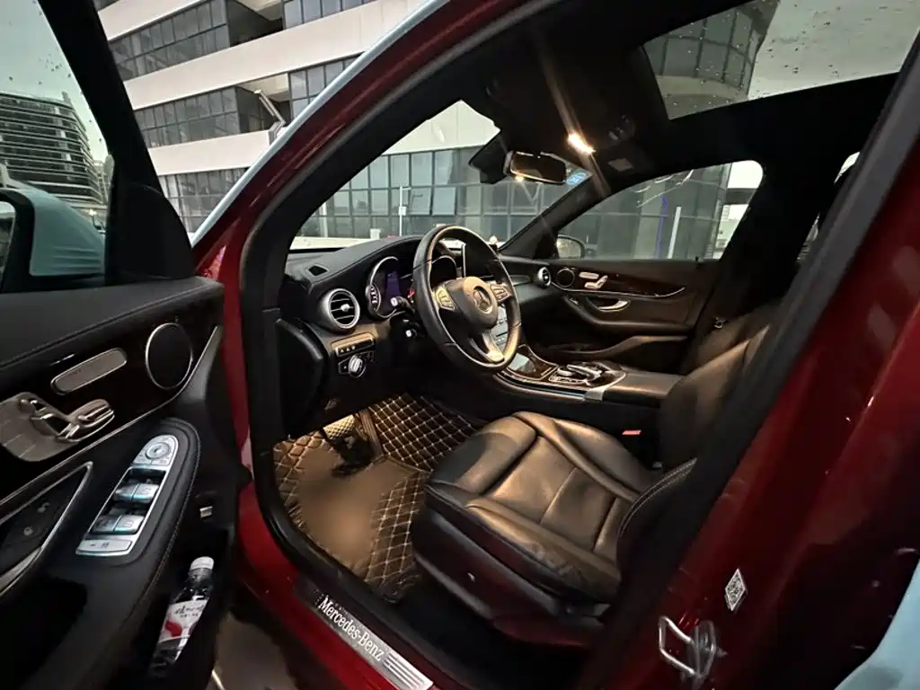 Mercedes-Benz GLC 2019 — фото 15