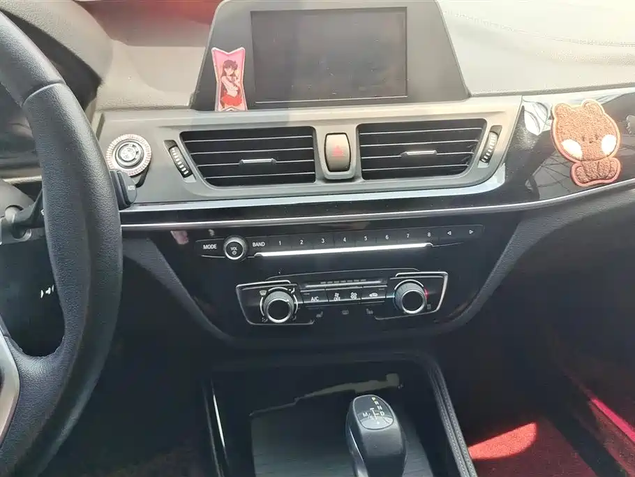 BMW 1 Series 2018 — фото 13